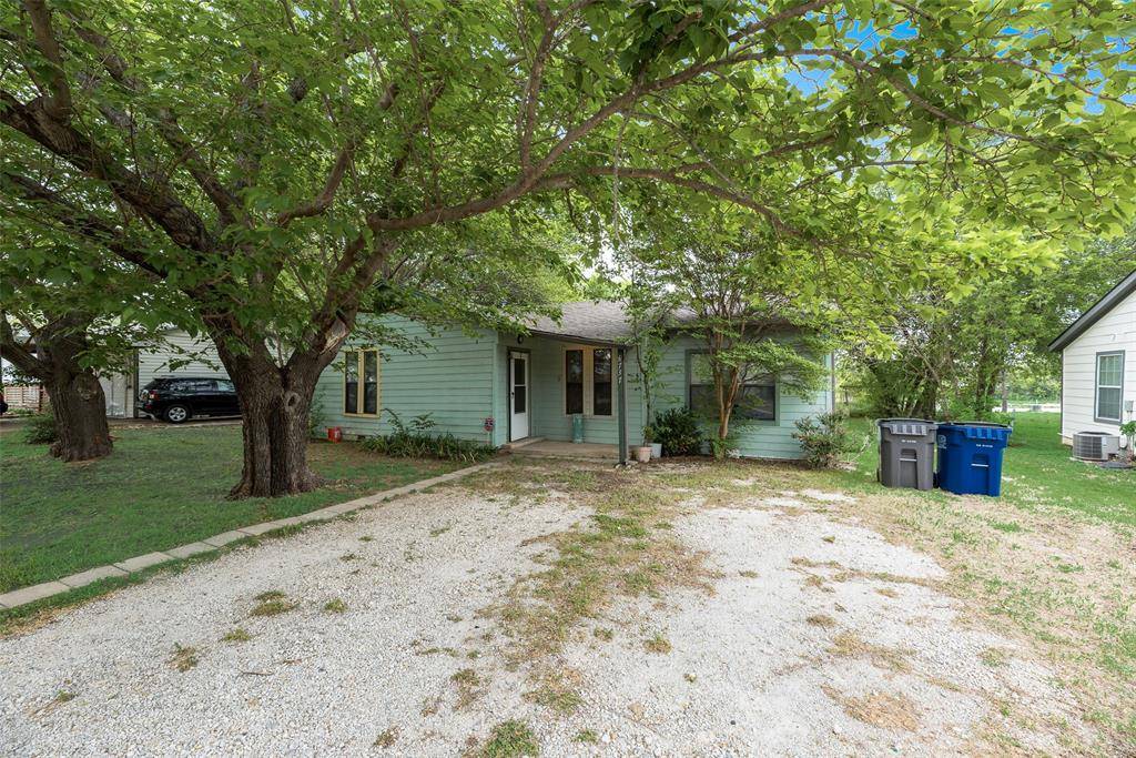 6737 Lakeside Drive, Lake Worth, TX 76135