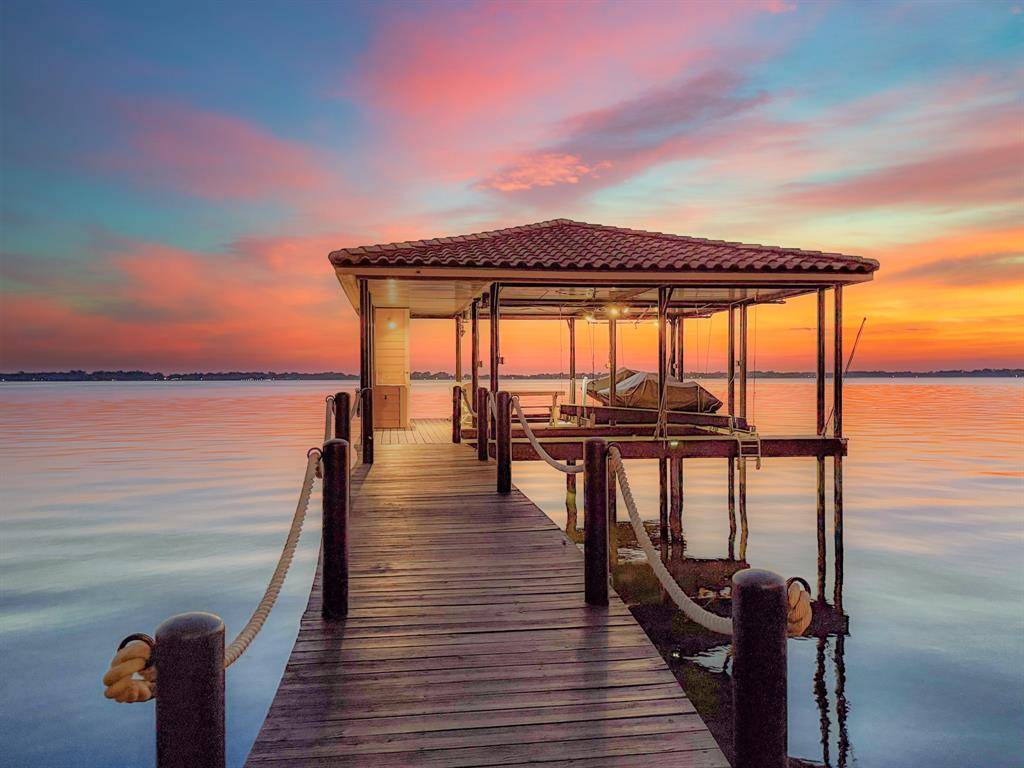 204 Pinnacle Club Place, Mabank, TX 75156