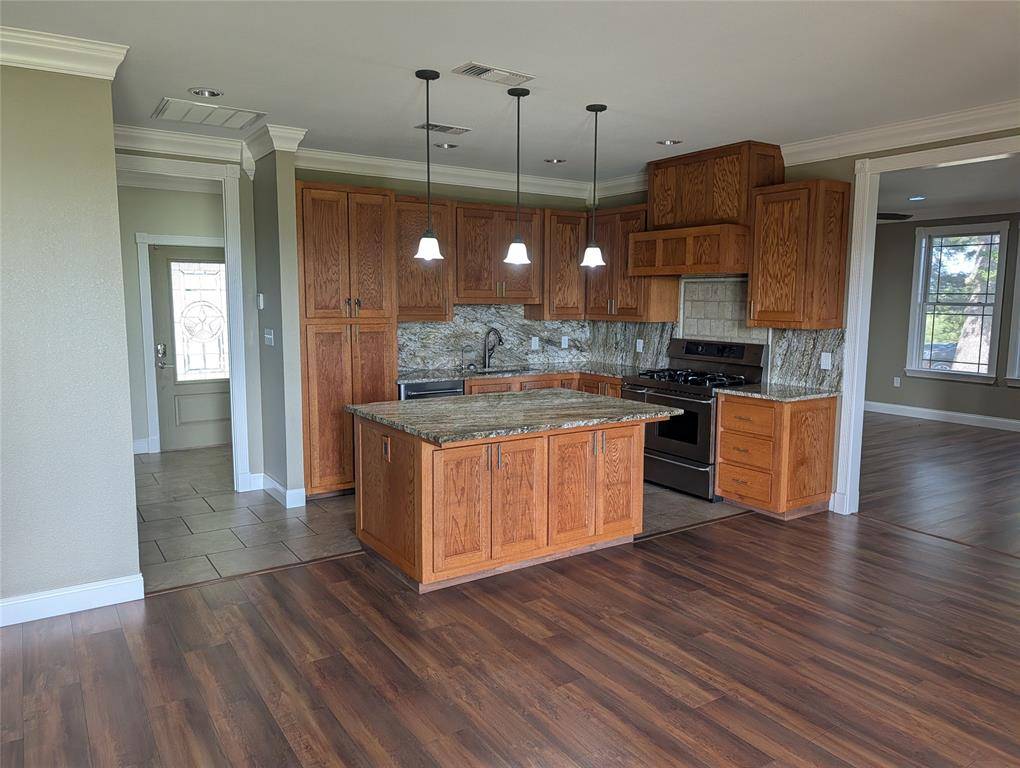 21855 S Fm 148, Kemp, TX 75143