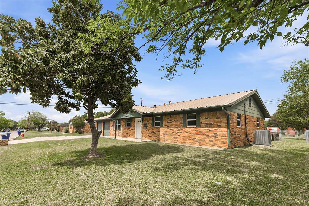 4502 Delwood Drive, Brownwood, TX 76801