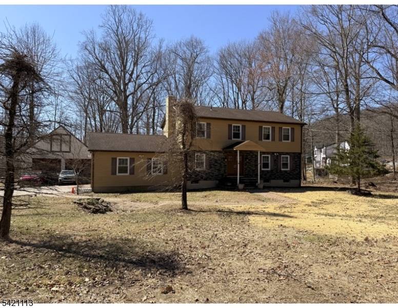 41 Northwood Rd, Hopatcong Boro, NJ 07849