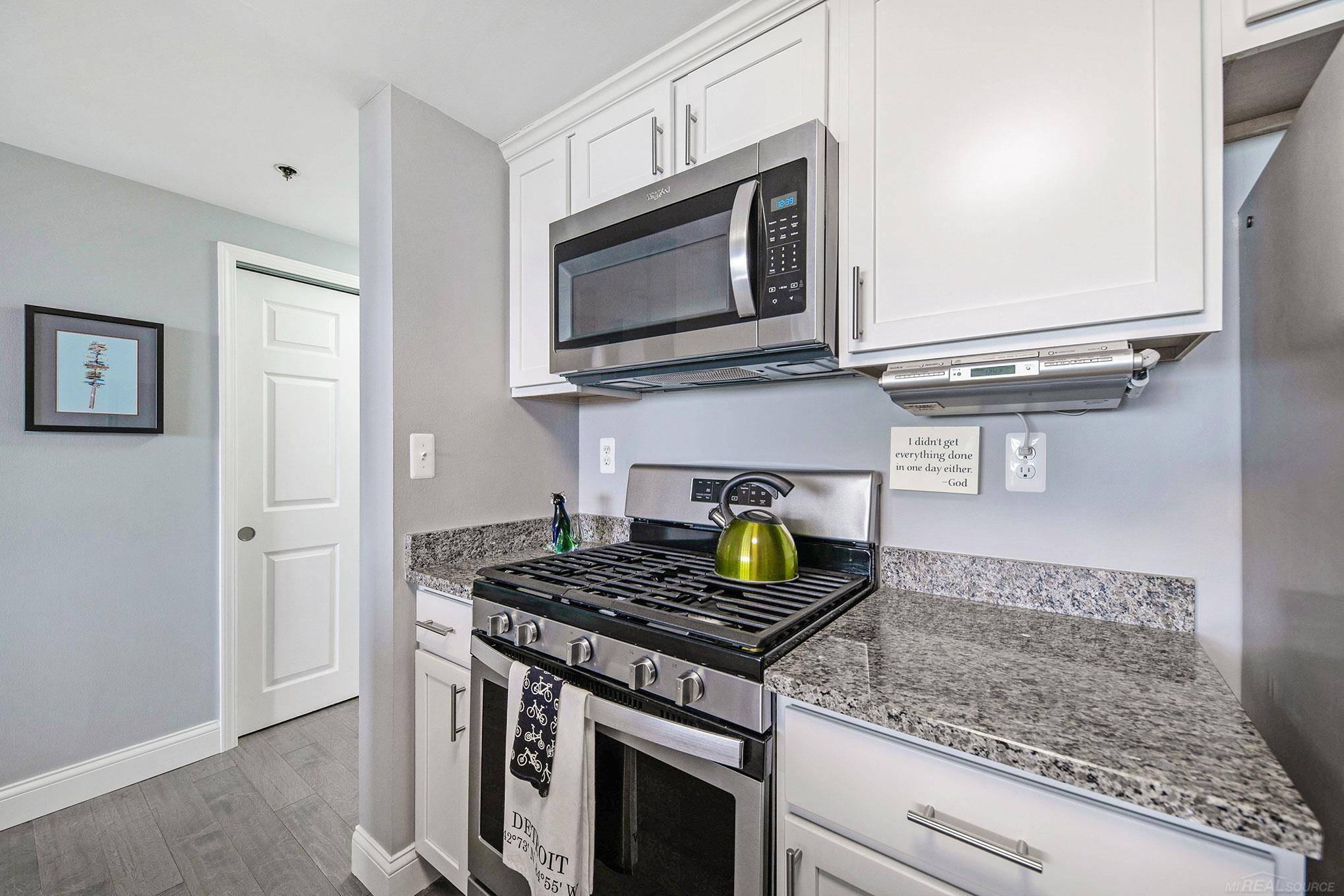 250 E Harbortown DR, Detroit, MI 48207