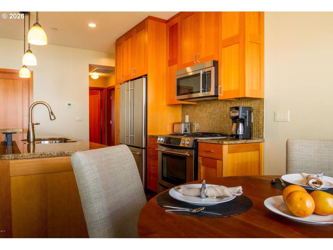 33000 Cape Kiwanda Dr #5WK28, Pacific City, OR 97135