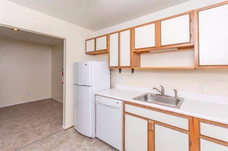 735 Clubhouse DR, Ypsilanti Twp, MI 48197