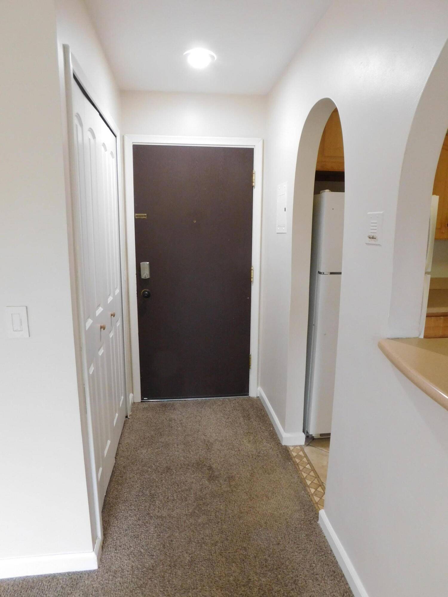 32005 W 12 Mile RD #206, Farmington Hills, MI 48334