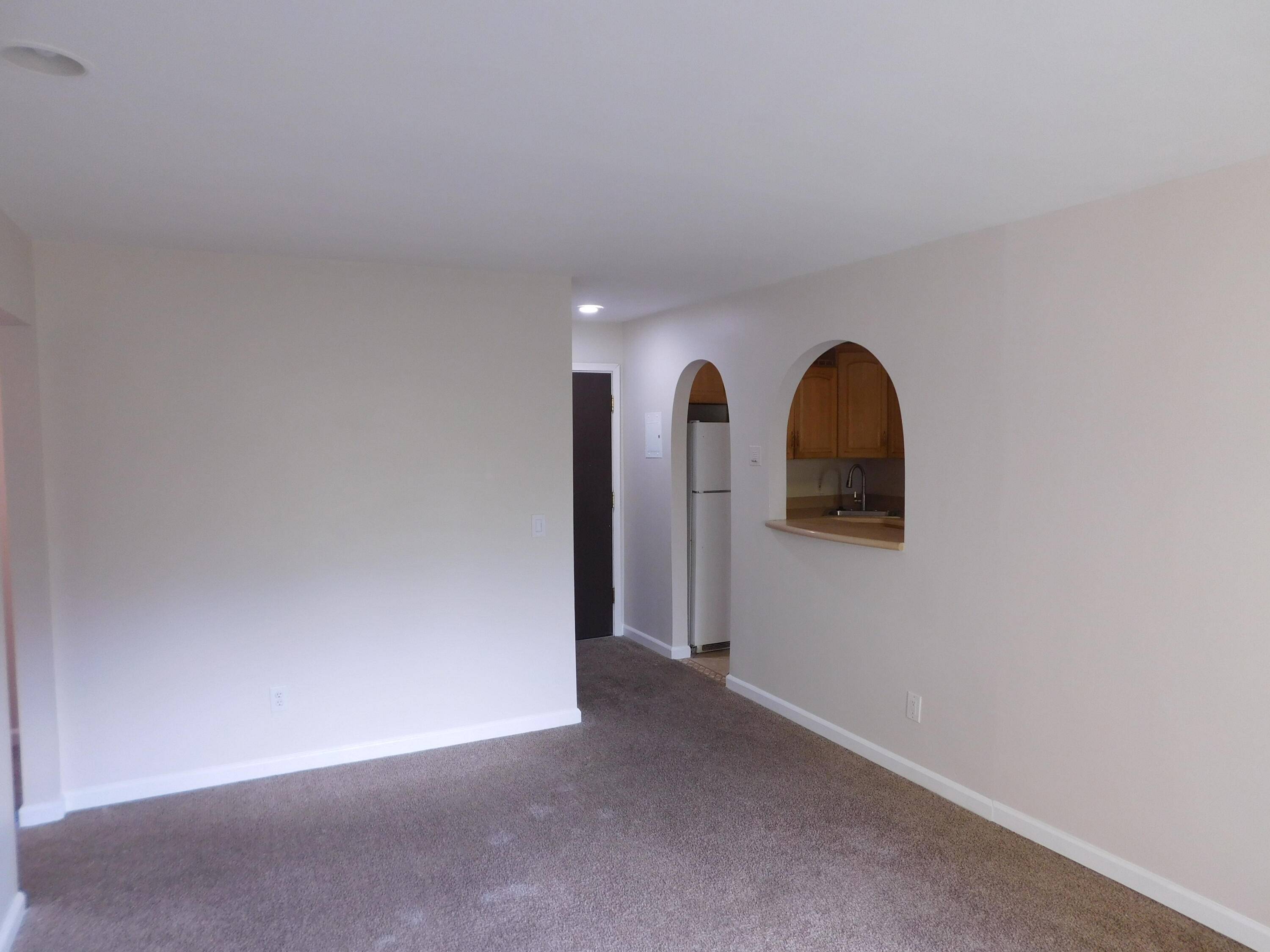 32005 W 12 Mile RD #206, Farmington Hills, MI 48334