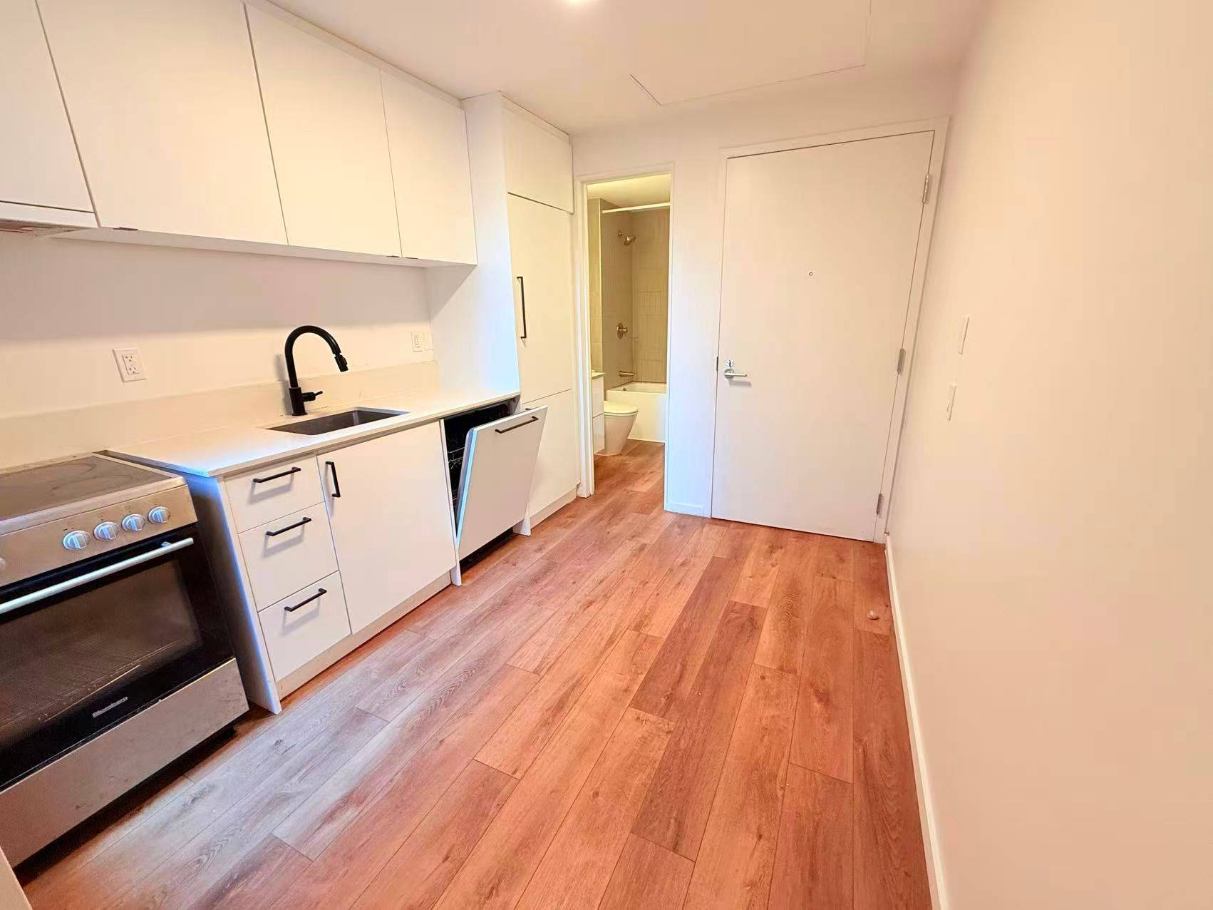 377 Broadview AVE #206, Toronto E01, ON M4K 2M7