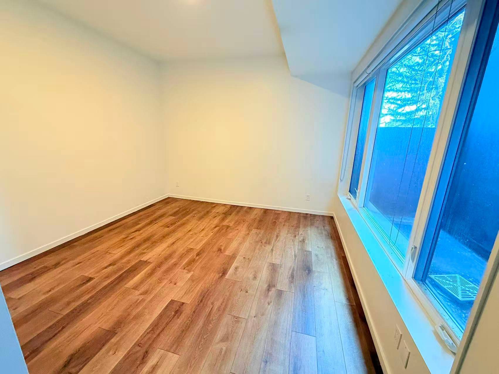 377 Broadview AVE #206, Toronto E01, ON M4K 2M7