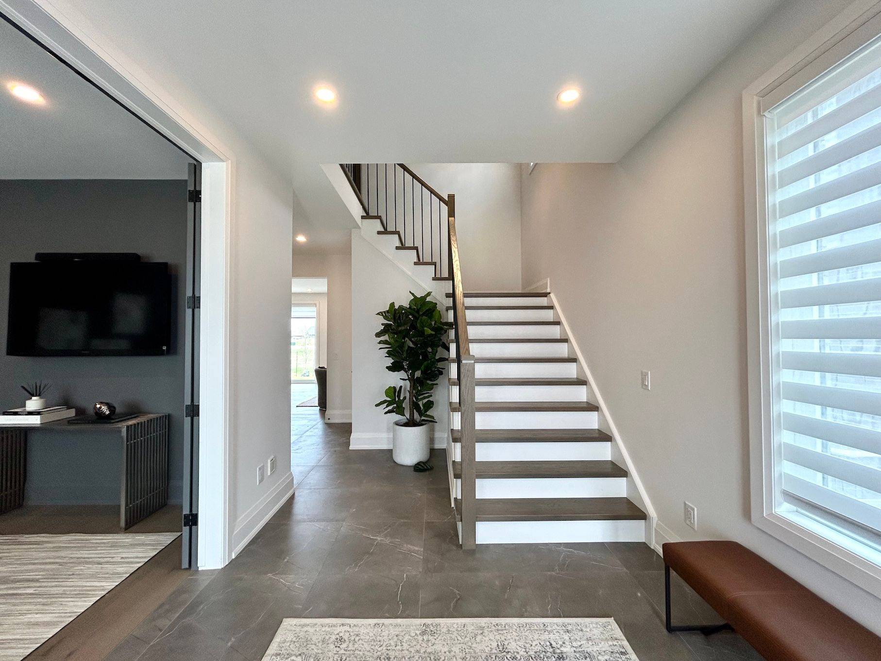 2864 Arrowsmith CT, Fort Erie, ON L0S 1S0