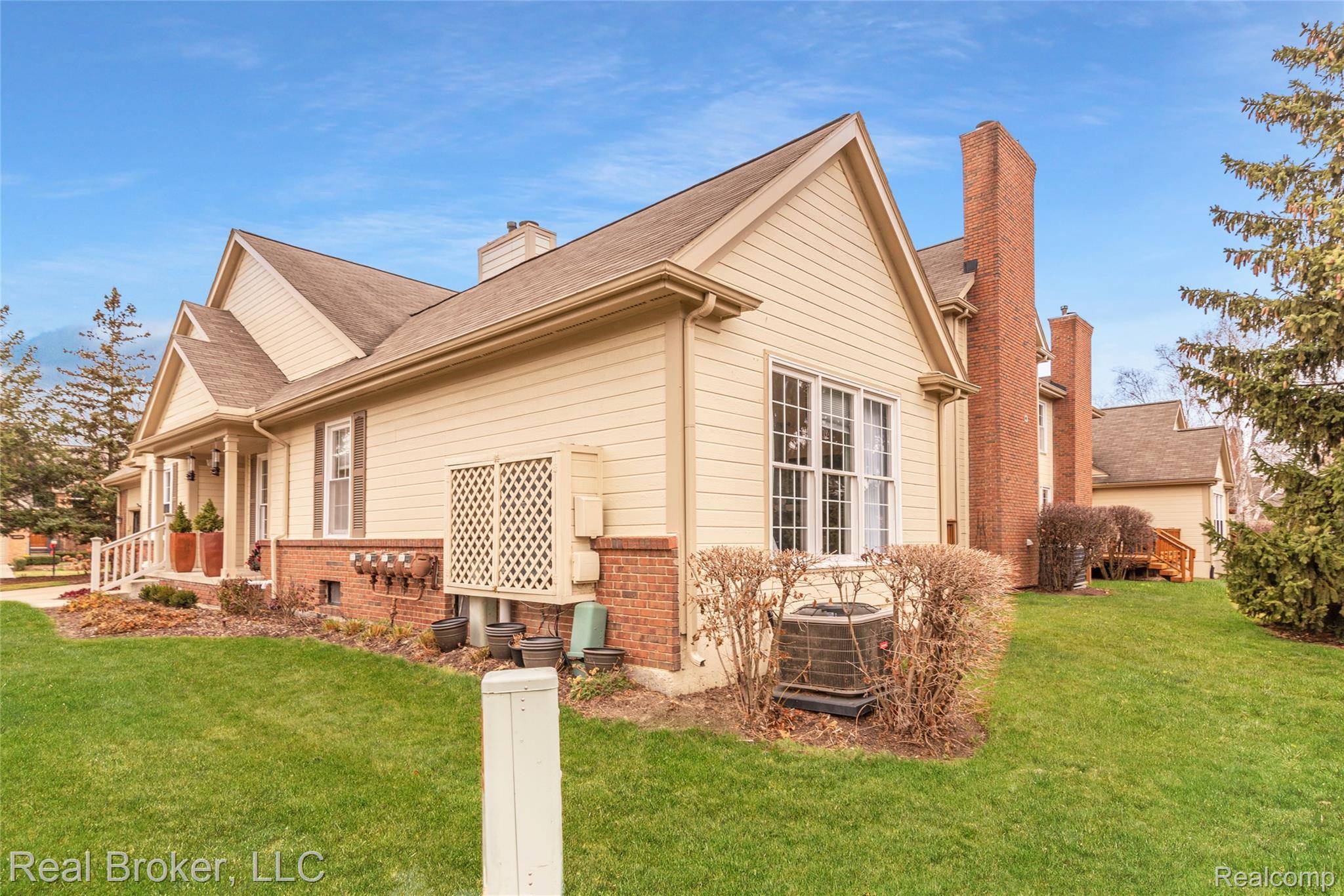 39836 Eagle Trace DR, Northvilletownship_wayne, MI 48168