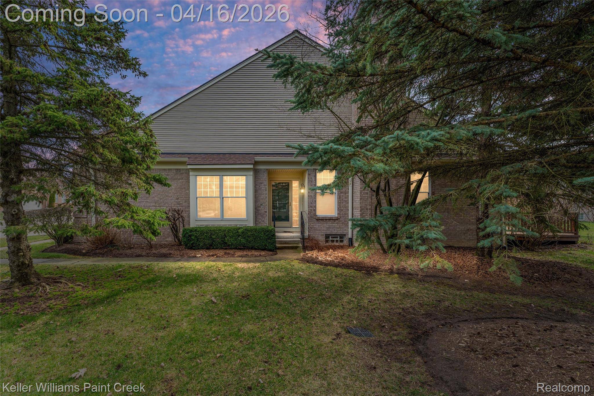 1685 Maple Creek CT, Rochestercity_oakland, MI 48306