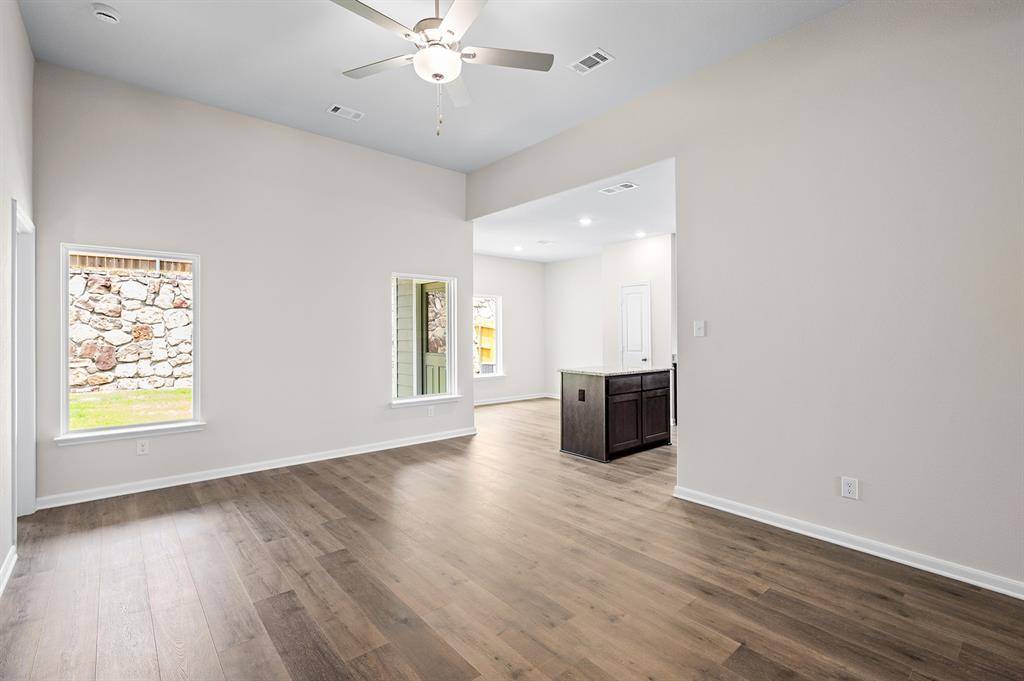 6338 Emerald Tree Lane, Dallas, TX 75241