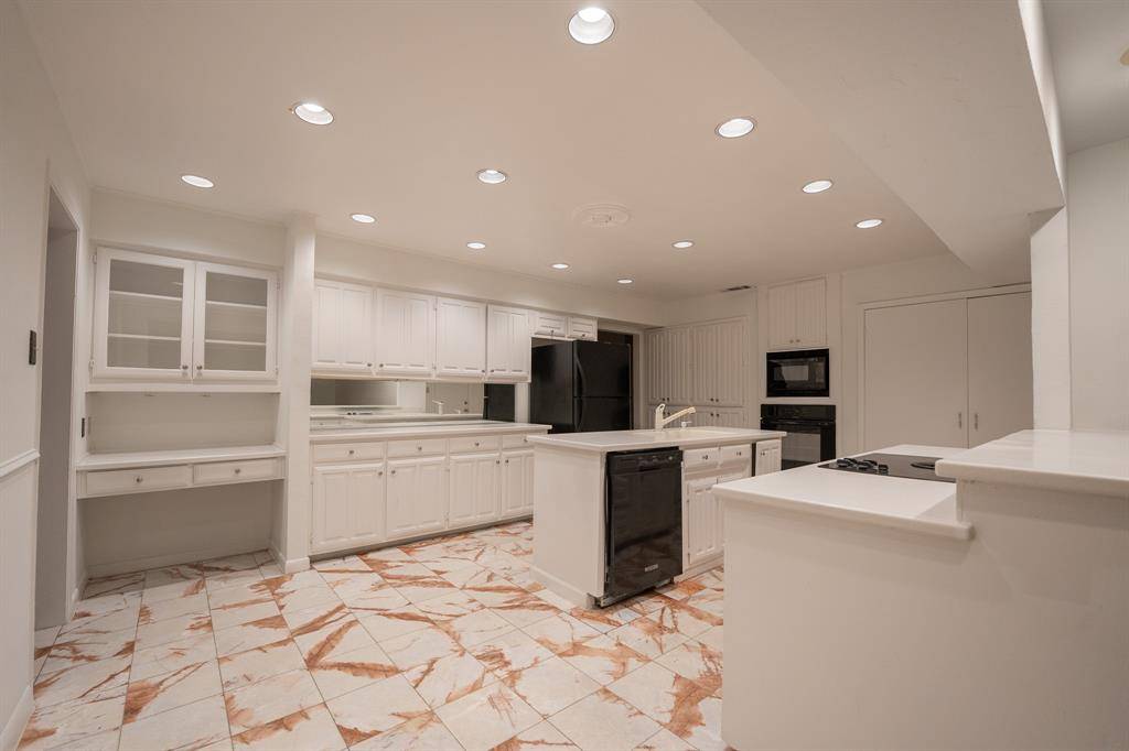 2004 Carmel Drive, Plano, TX 75075