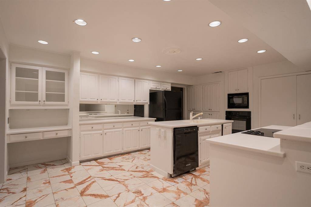 2004 Carmel Drive, Plano, TX 75075