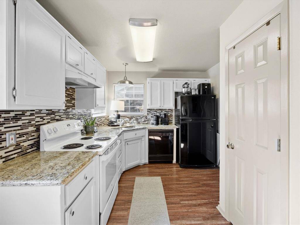 126 Black Forest Drive, Weatherford, TX 76086