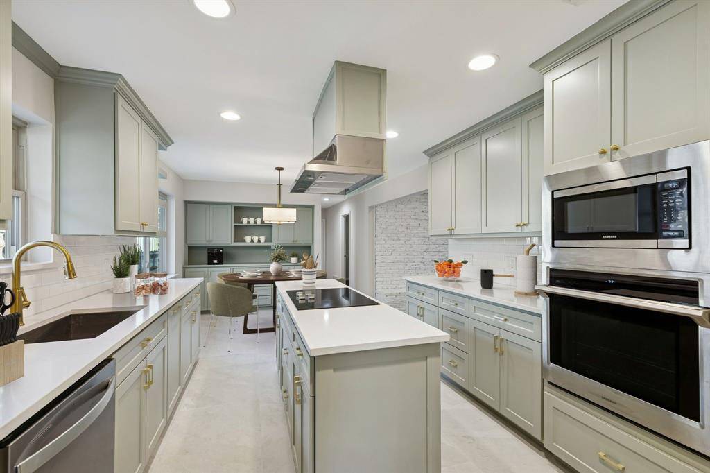 7160 Blackwood Drive, Dallas, TX 75231