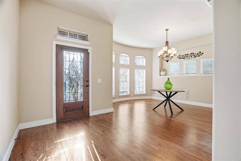 1926 Lindentree Drive, Weatherford, TX 76086