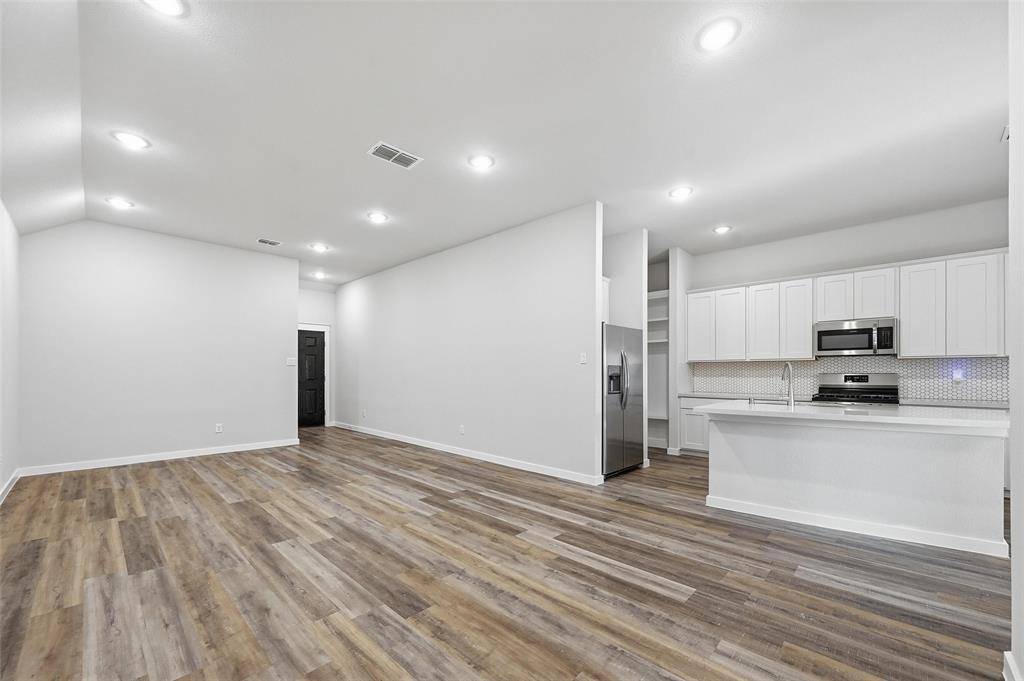 2009 Harshaw Drive, Mesquite, TX 75149