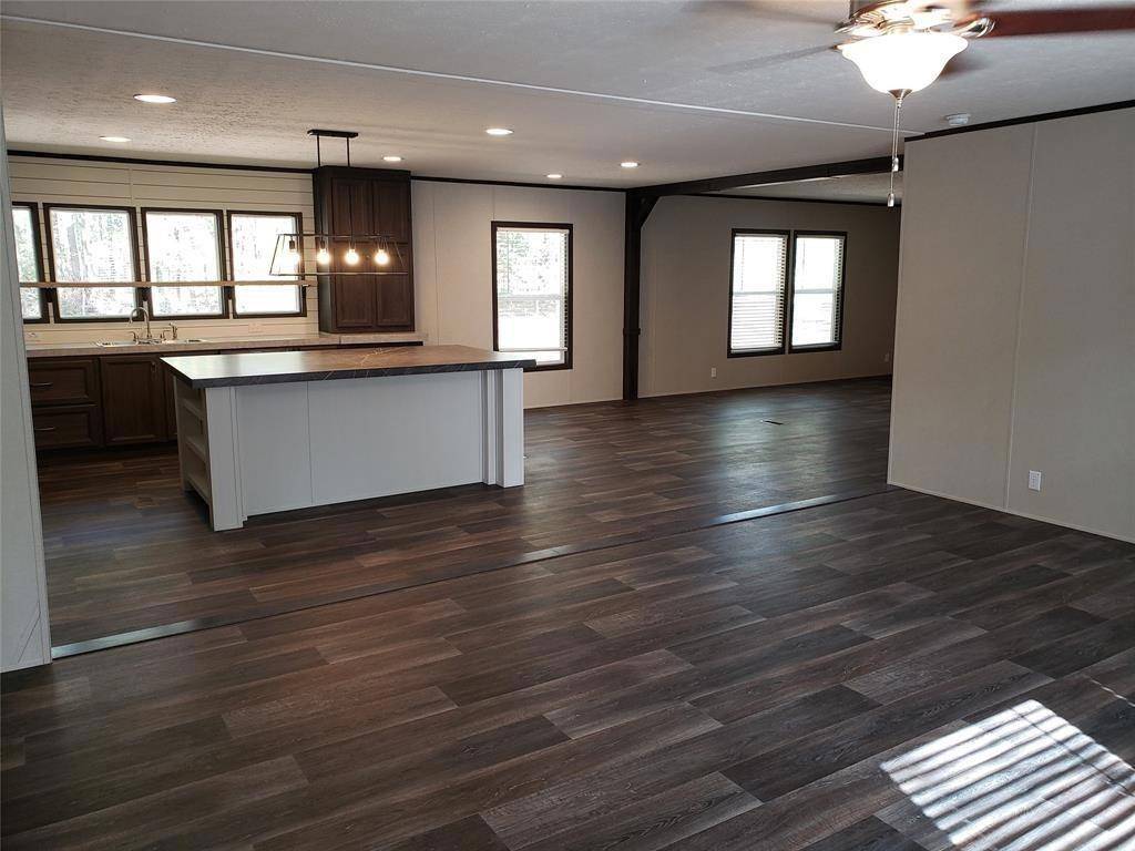 11642 Sparks Davis Road, Keithville, LA 71047