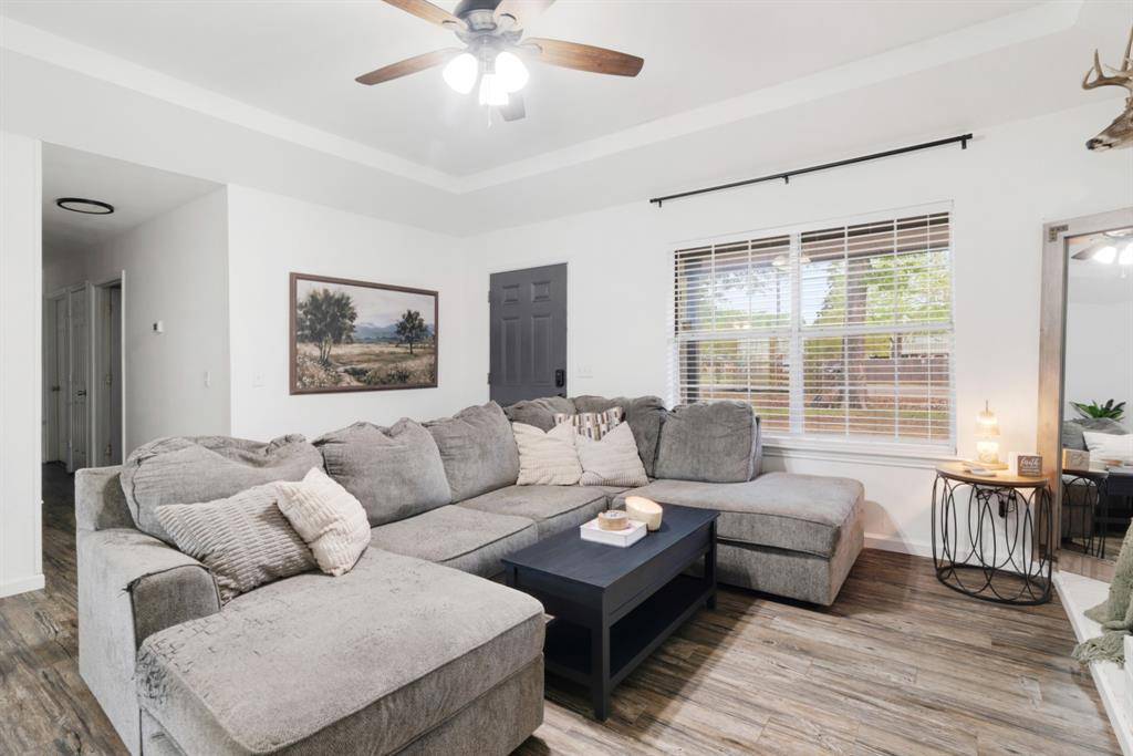 620 Moore Street, Blossom, TX 75416