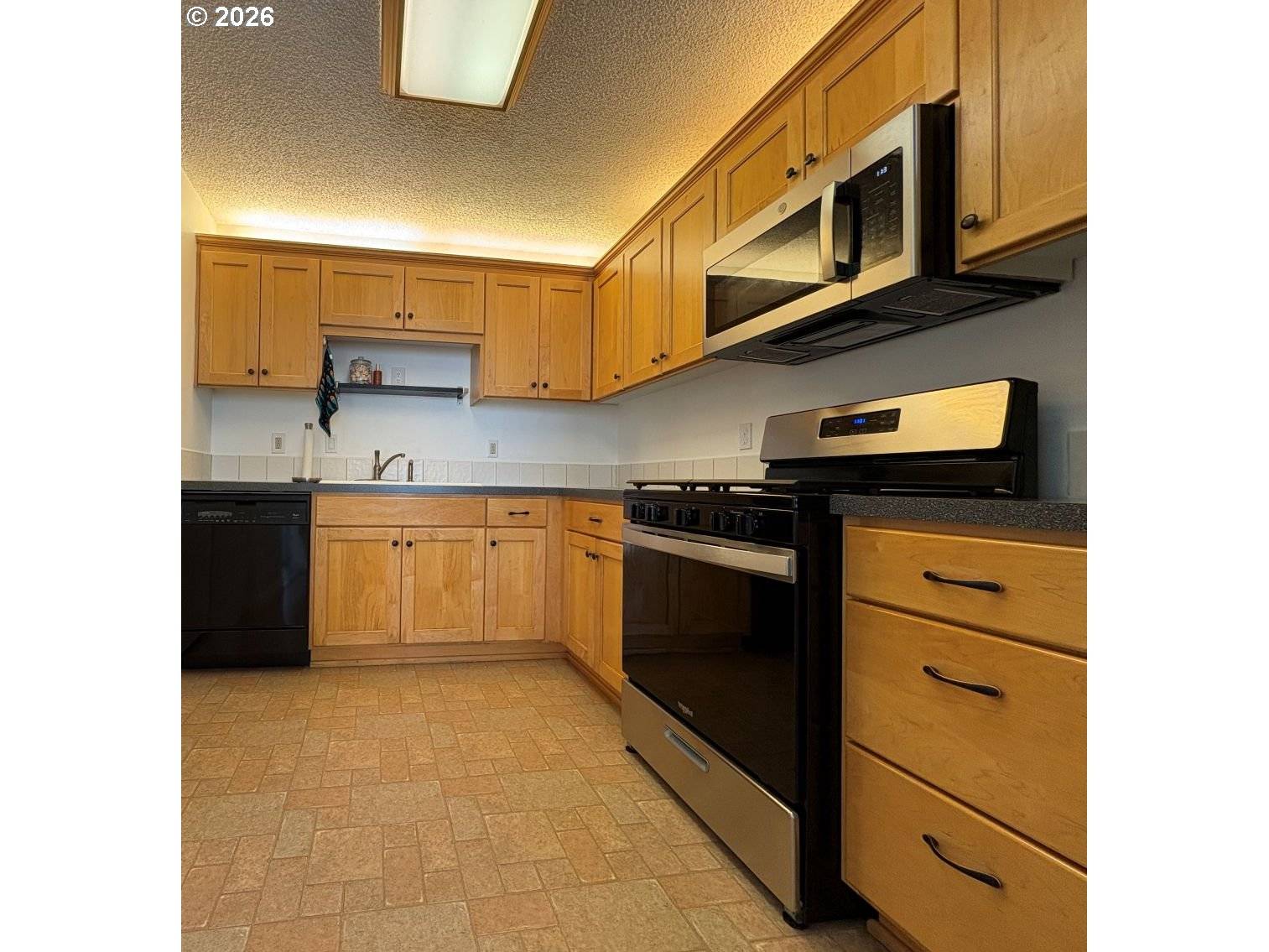 5590 SW MURRAY BLVD, Beaverton, OR 97005