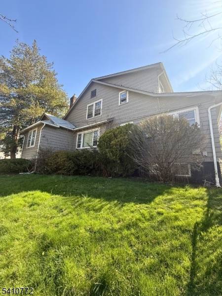 12-14 Hillcrest Rd, Maplewood Twp., NJ 07040