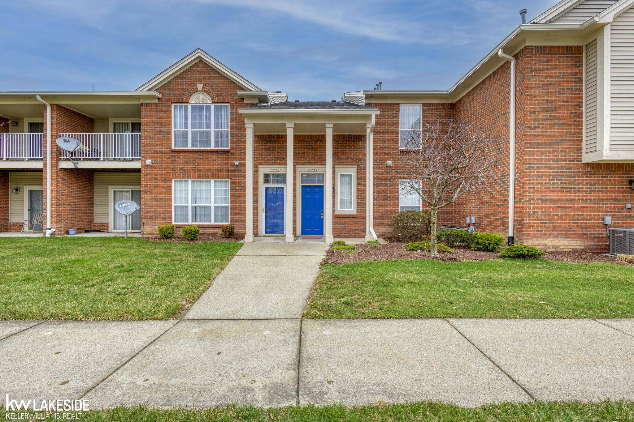 51560 Stern LN, Chesterfield Twp, MI 48051