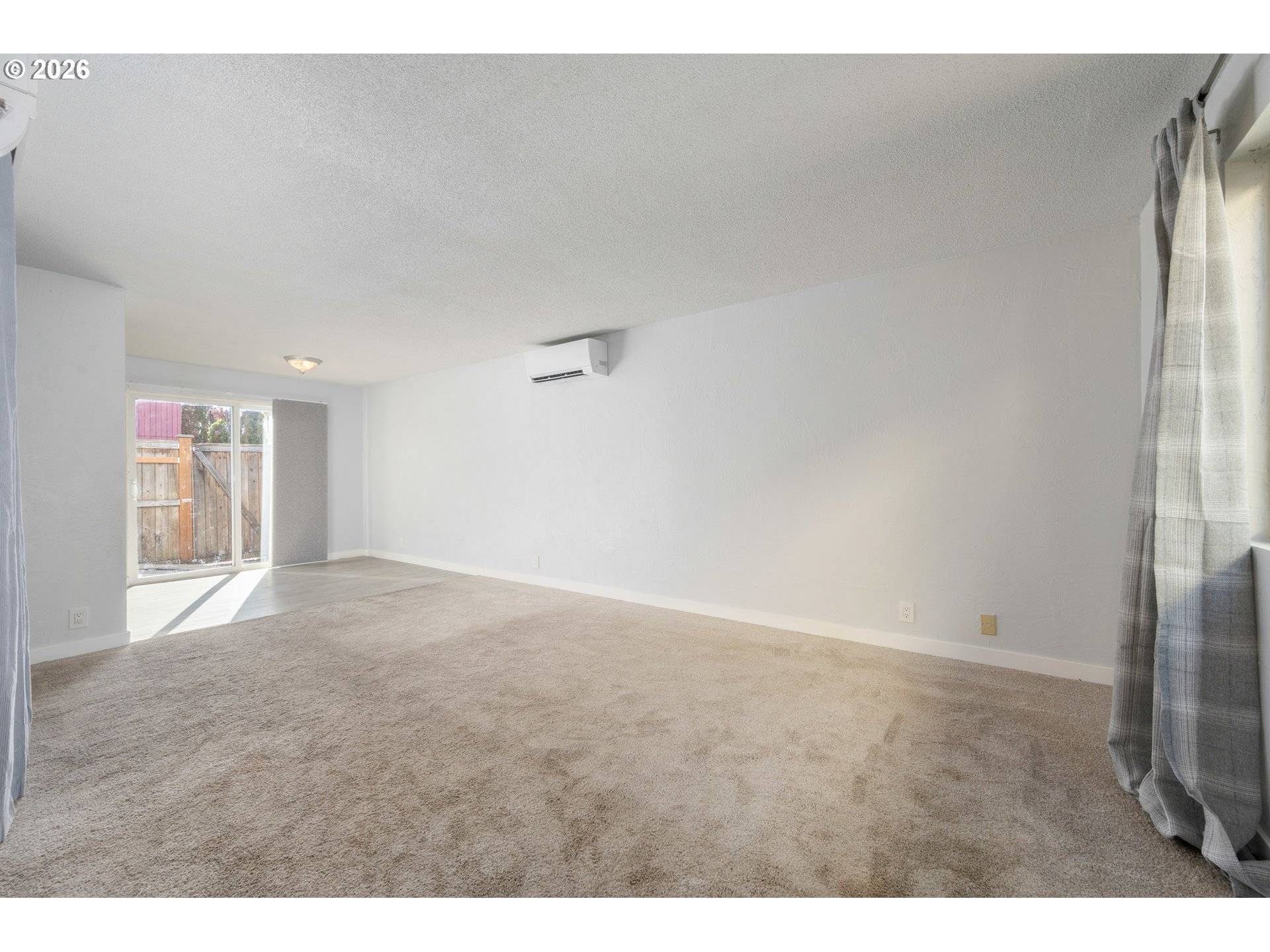 1933 W 17TH AVE #B, Eugene, OR 97402