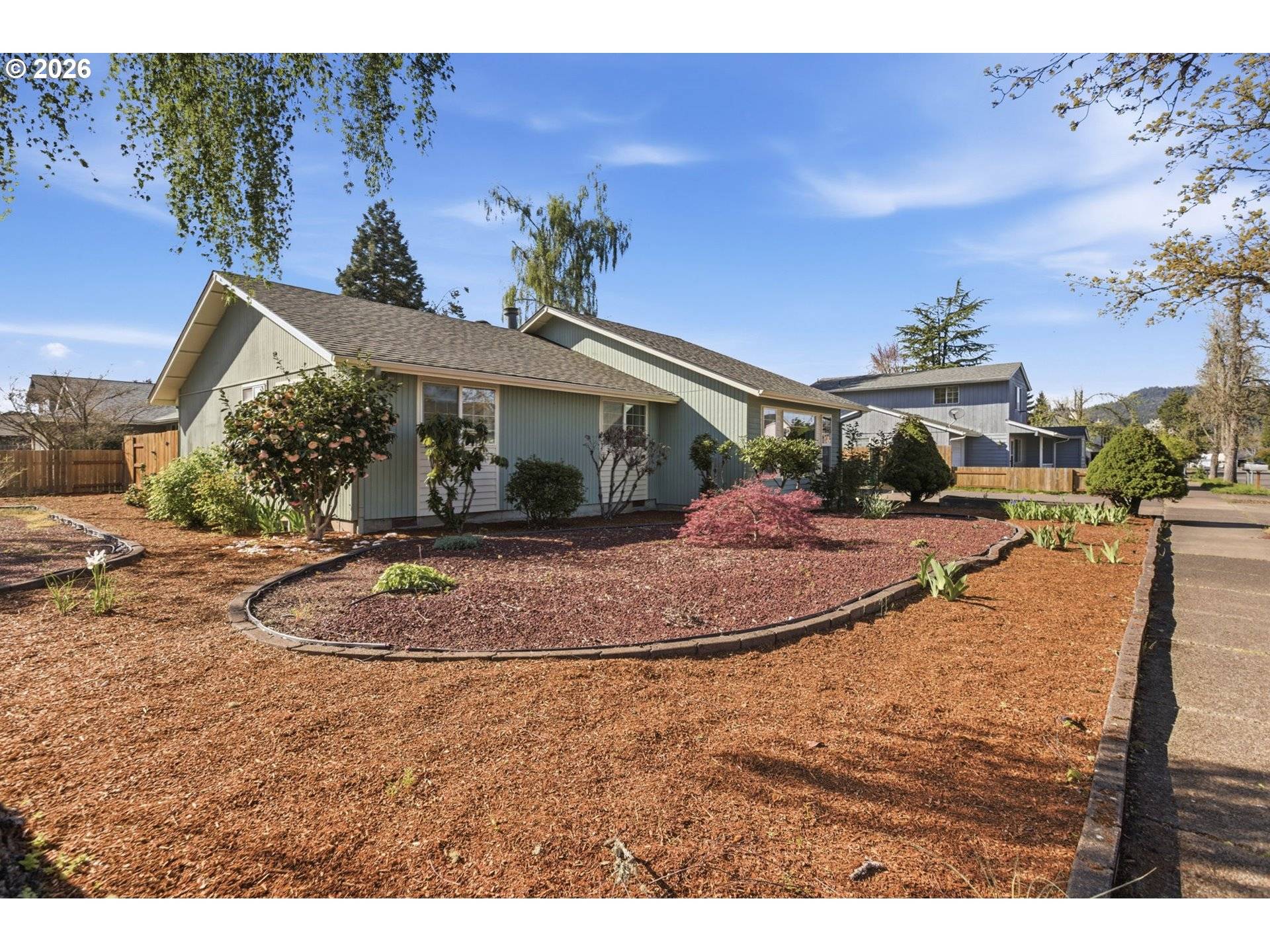 302 67TH ST, Springfield, OR 97478