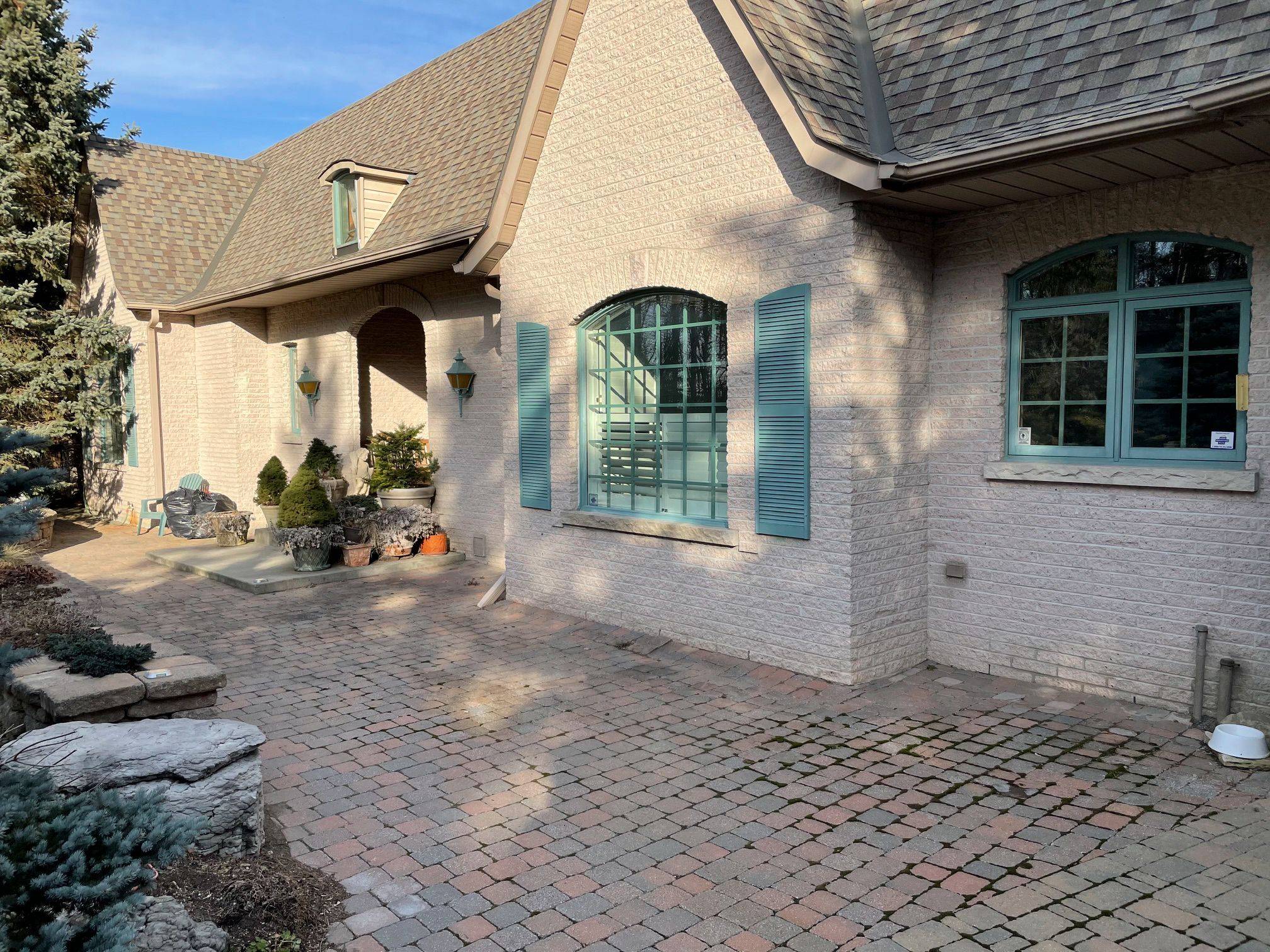 18381 McCowan RD, East Gwillimbury, ON L0G 1M0