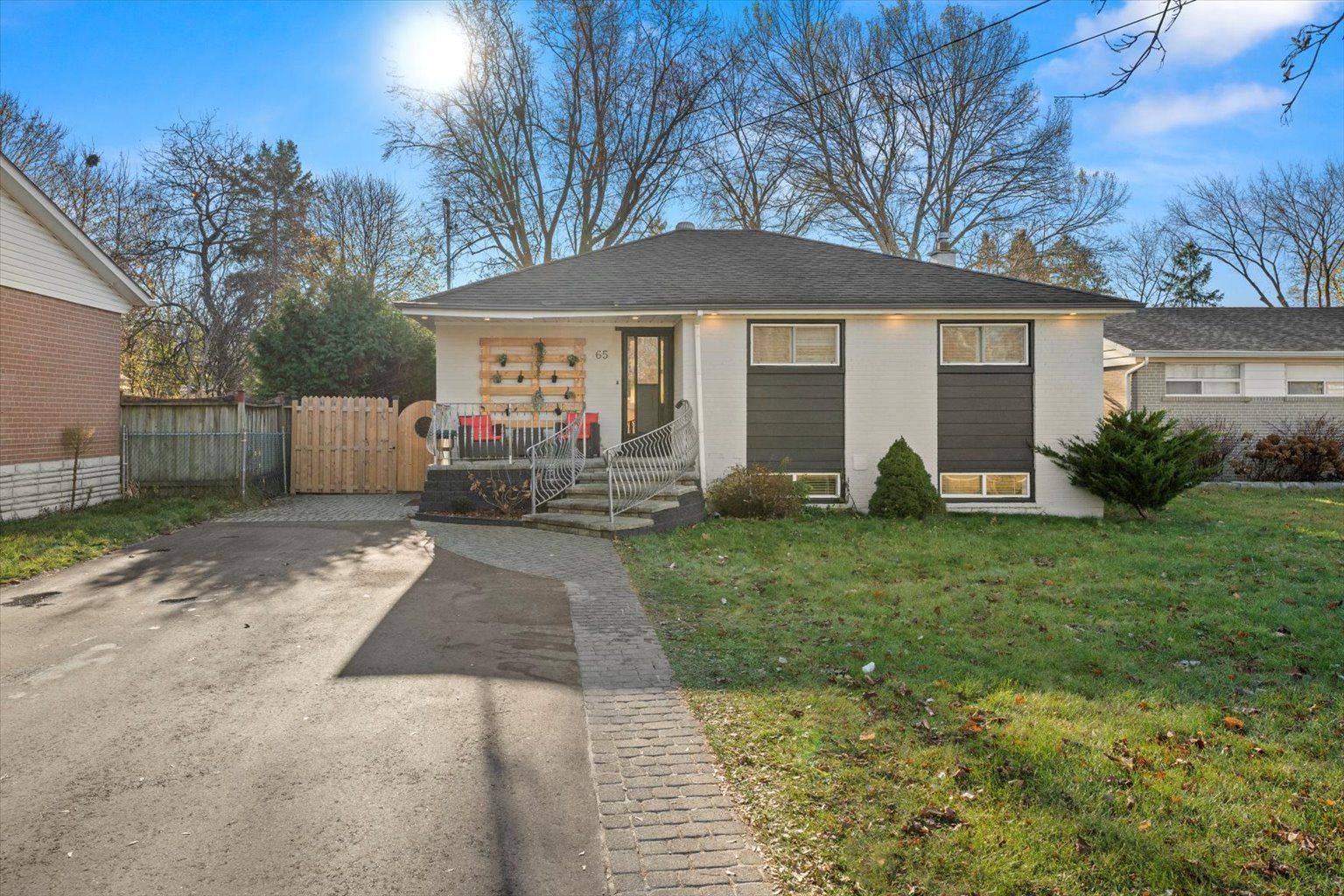 65 Murray DR #Lower 1, Aurora, ON L4G 2C2