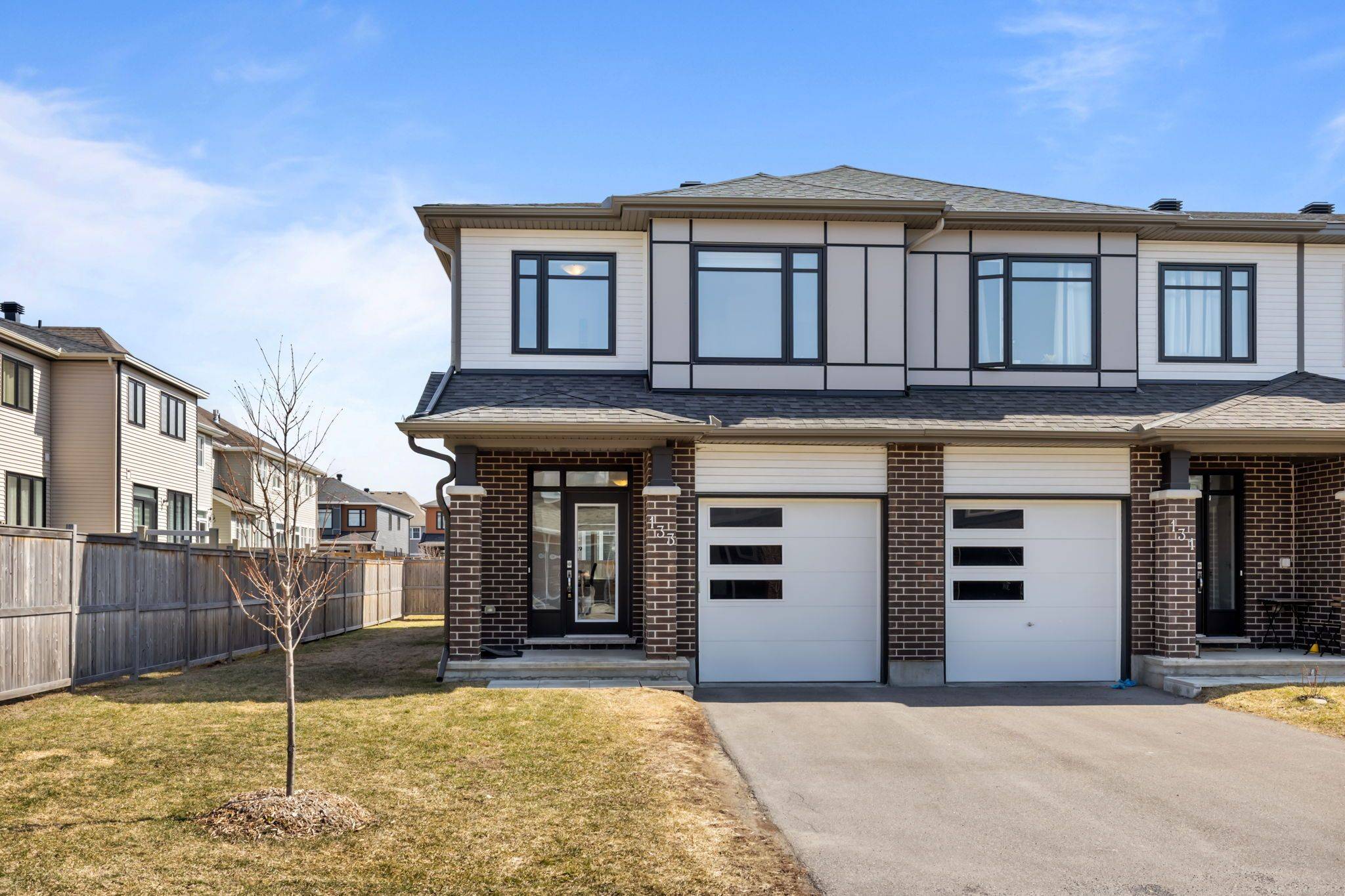133 Angelonia CRES, Blossom Park - Airport And Area, ON K1T 0Y5