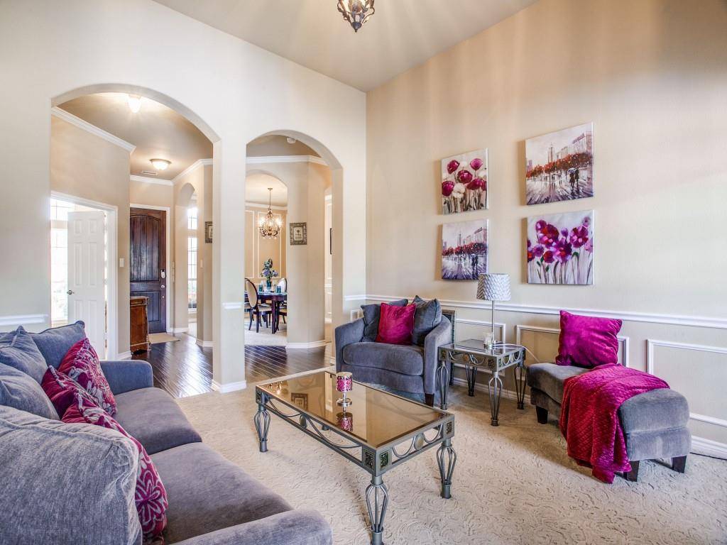 621 Buelwood Court, Desoto, TX 75115