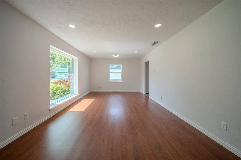 2513 Belhaven Drive, Mesquite, TX 75150