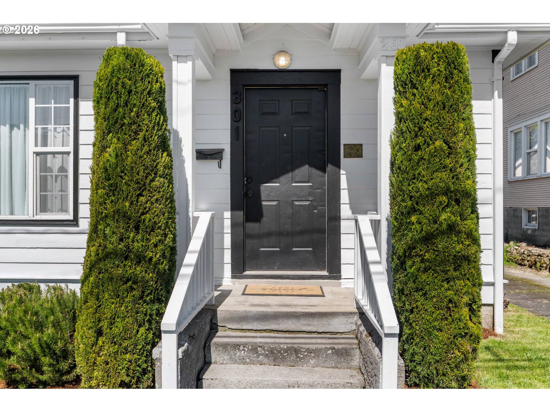 301 COLUMBIA ST, Kelso, WA 98626