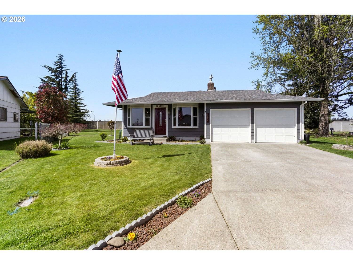2233 COUNTRY CLUB TER, Woodburn, OR 97071