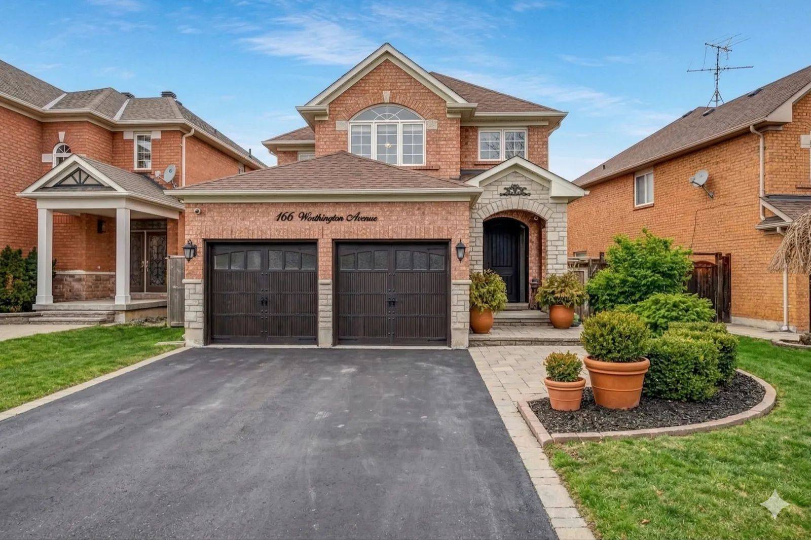 166 Worthington AVE, Richmond Hill, ON L4E 4N7