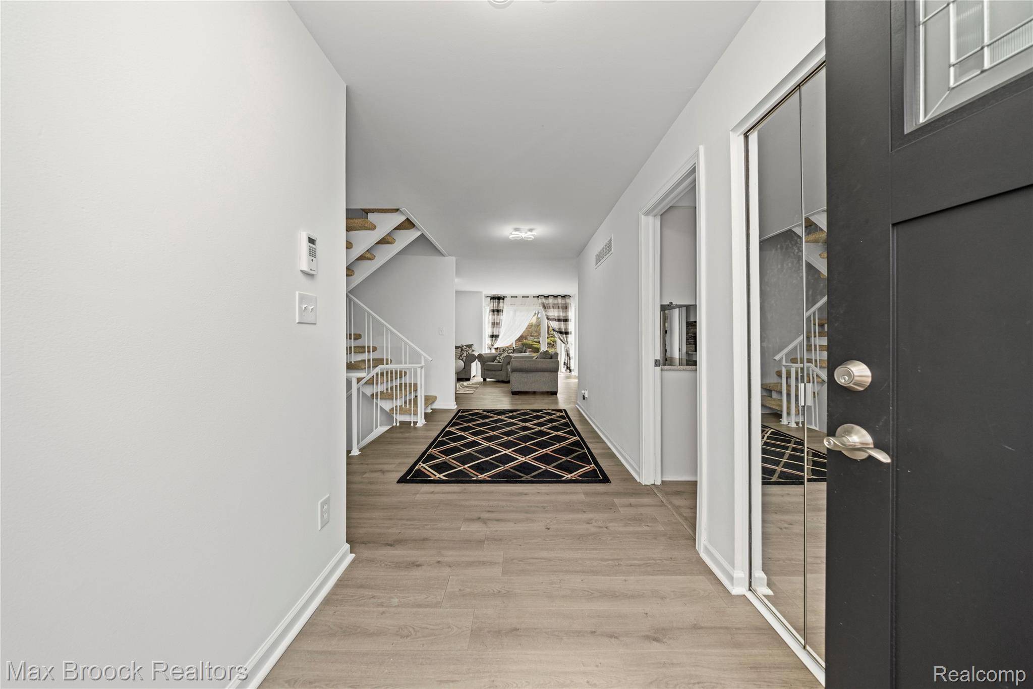 7451 Pebble PT, West Bloomfield Charter Township, MI 48322