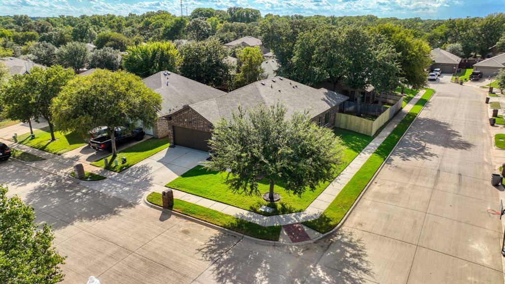 1100 New Meadow Drive, Azle, TX 76020
