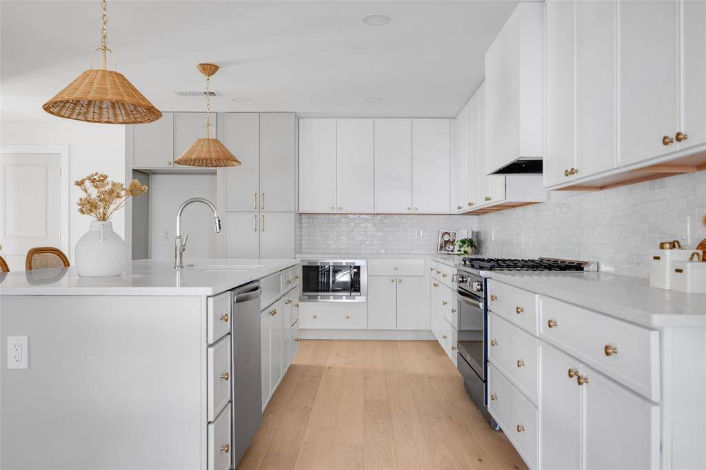 7850 La Sobrina Drive, Dallas, TX 75248