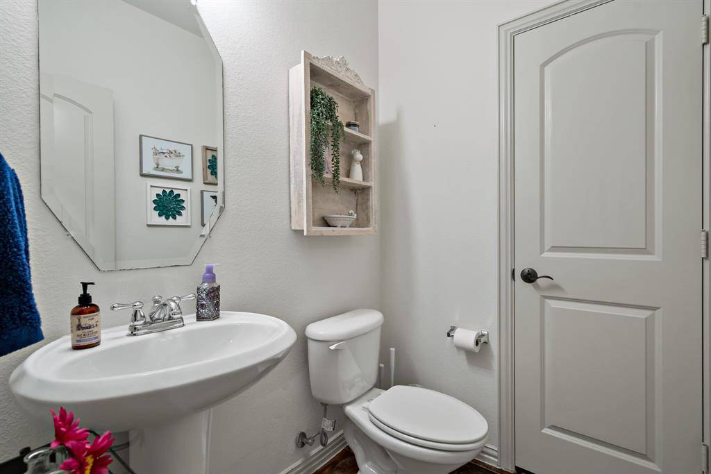 1582 Biltmore Lane, Irving, TX 75063