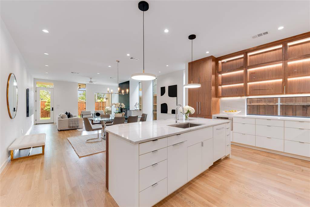 1911 Euclid Avenue, Dallas, TX 75206