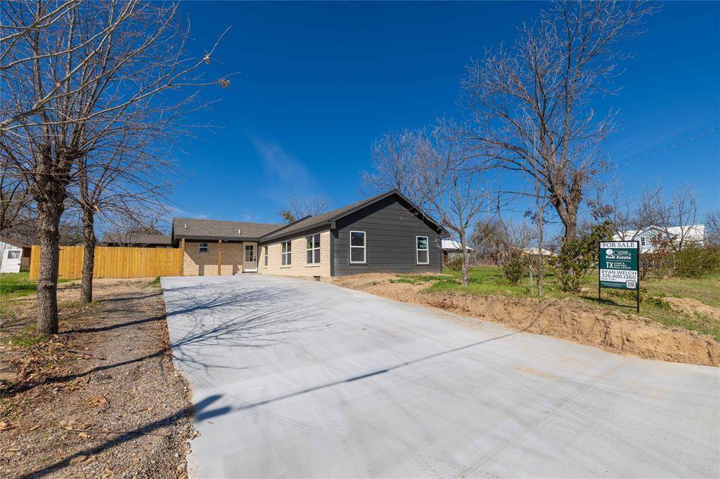 603 N Pearl Street, Comanche, TX 76442