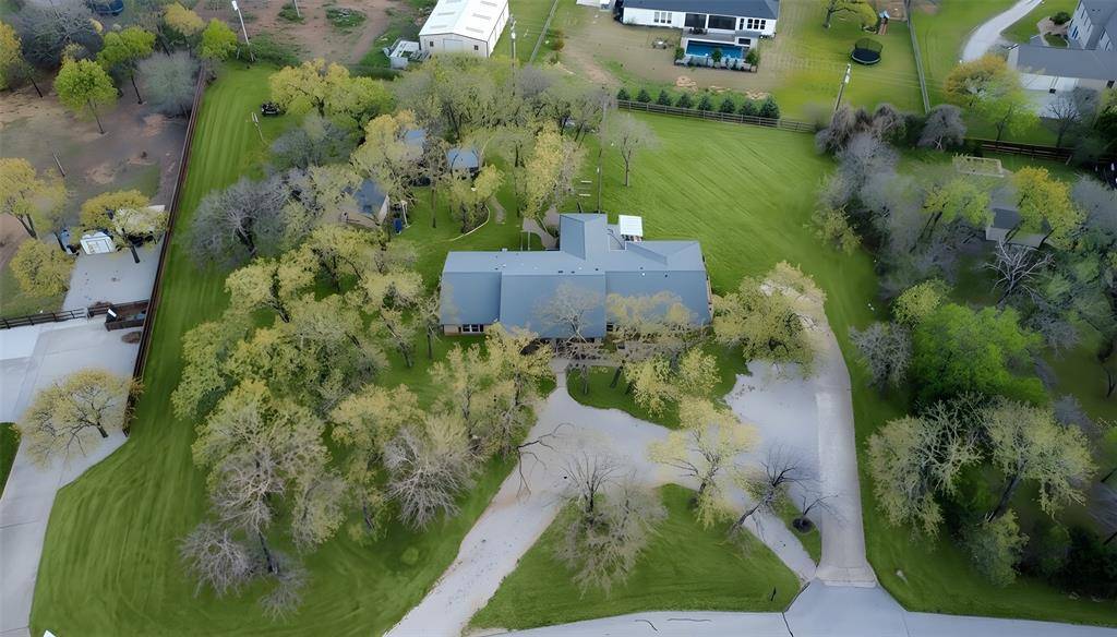 154 Stonewood Boulevard, Bartonville, TX 76226