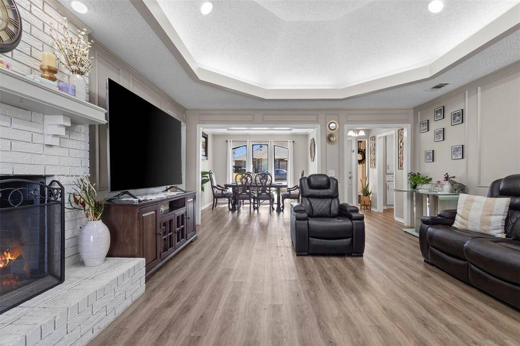 1507 Sugar Creek Drive, Carrollton, TX 75007