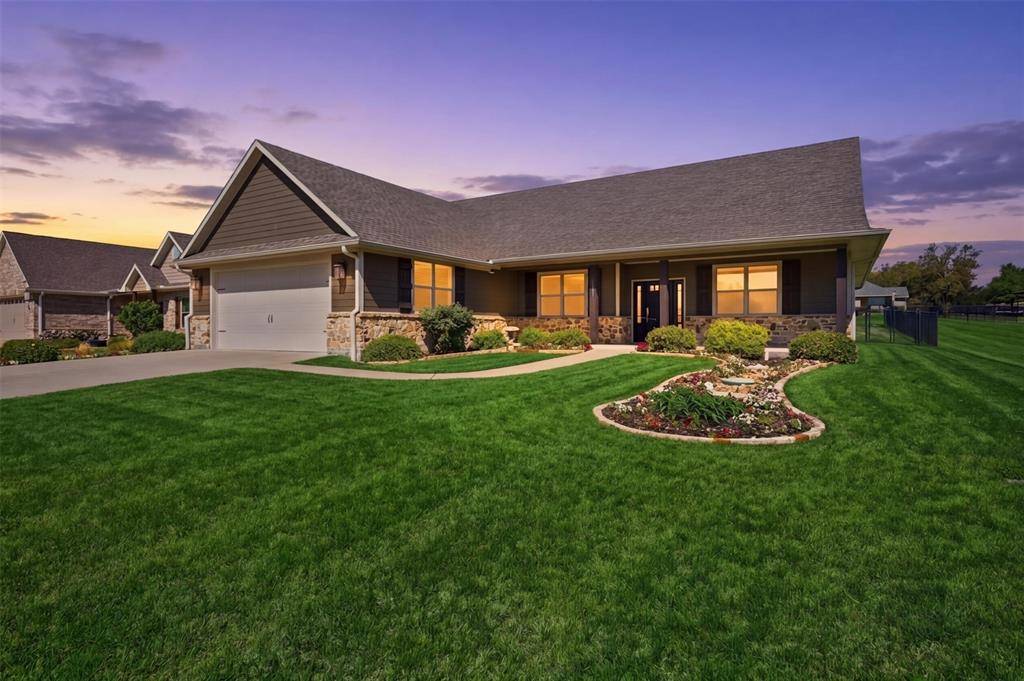 121 Bowie Drive, Gainesville, TX 76240