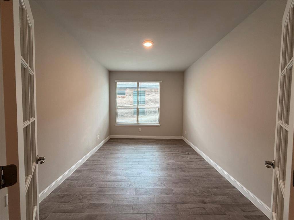 209 Irish Moss Drive, Fort Worth, TX 76052