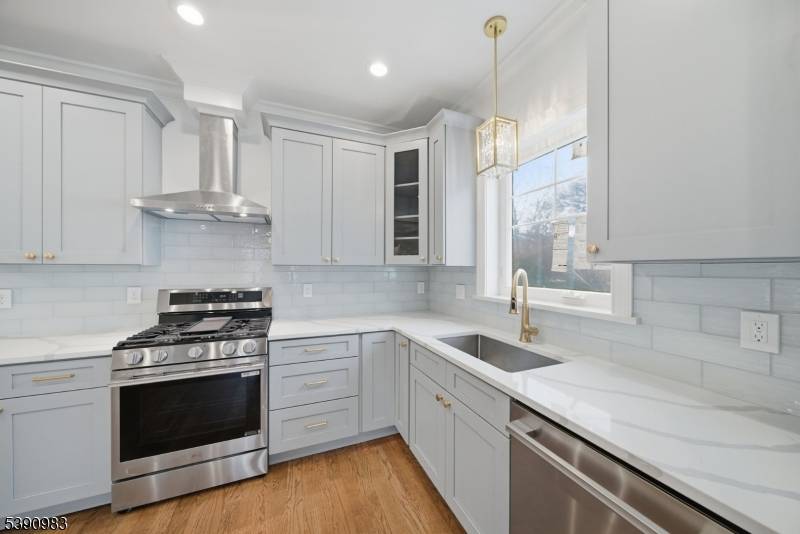 10 Buena Rd, Parsippany-troy Hills Twp., NJ 07054