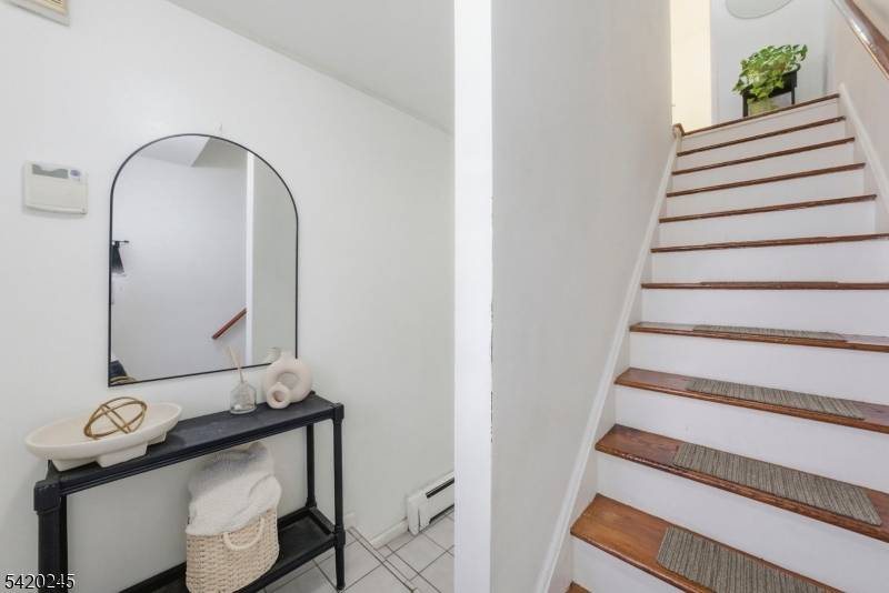 36 E Grand Ave #9, Rahway City, NJ 07065