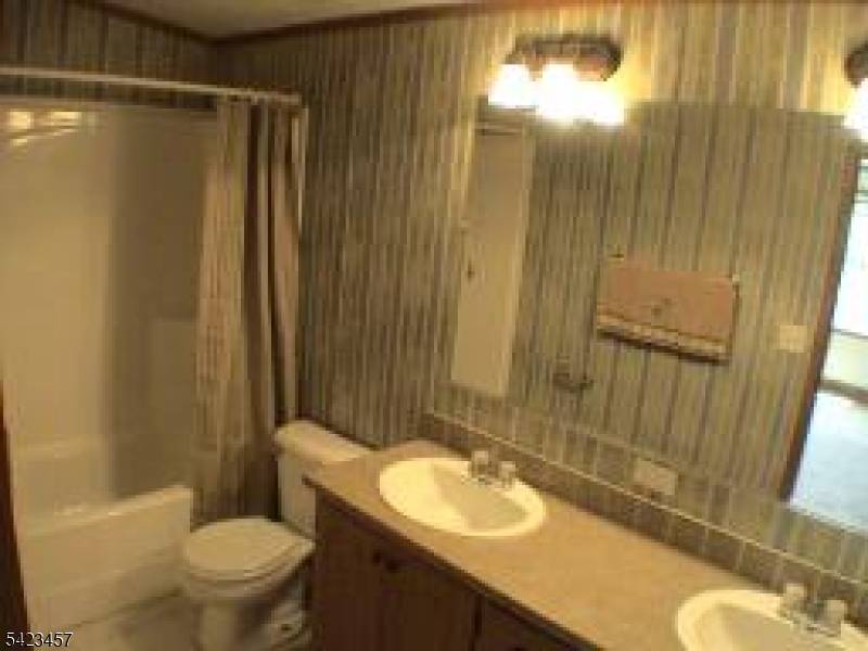 18 Pursel St, Phillipsburg Town, NJ 08865